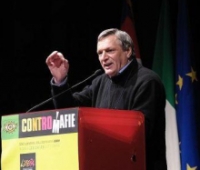 1104151013_Don_Luigi_Ciotti_2009_small.jpg